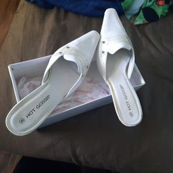 Ladies White Shoes Size 8