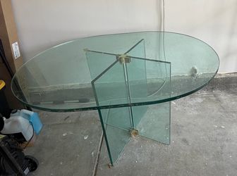 Modern Oval Glass Dining Table – Thick Tempered Glass Base Detaches