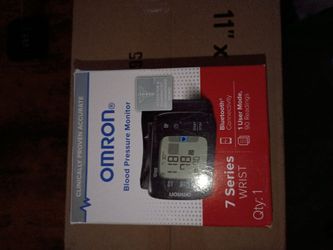 Omron 7 series wrist BP monitor