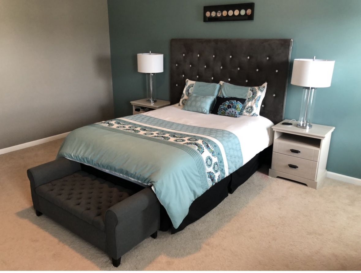Headboard and Bed Ottoman Bench