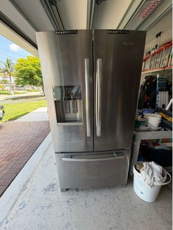 Whirlpool stainless steel 3 door refrigerator is a 25.5 cu. ft. Great working and cold 🥶