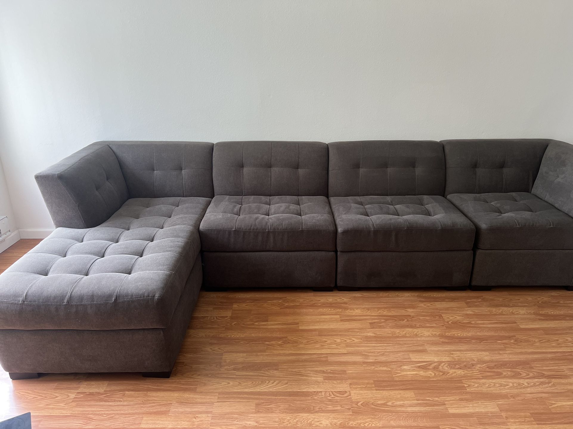 🛋️ MODULAR SECTIONAL SOFA – 11.5 FT LONG – $400 OBO