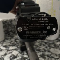 McDowell & Miller Water Feeder