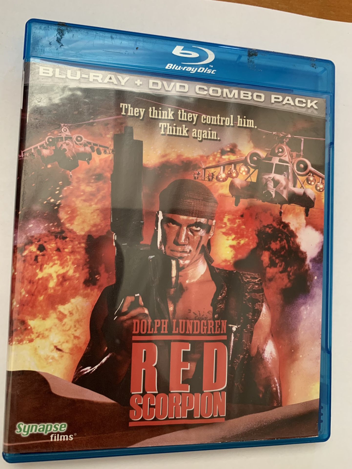 Red Scorpion (Blu-ray +  DVD)