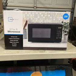 Main Stays Microwave .7 Ft.³