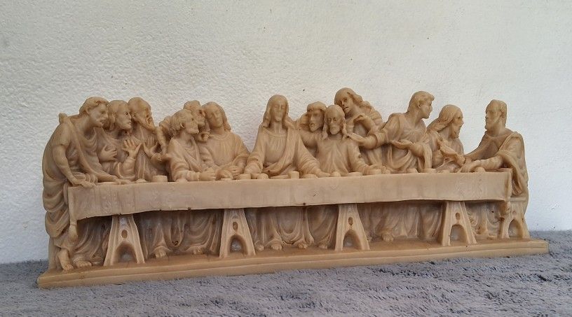 Vintage Resin Last Supper Sculpture – Made in Italy Religious Decor 12.5"