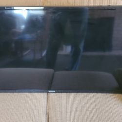 flat-screen Samsung 35" with remote 