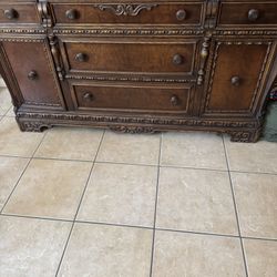 Early1900’s Antique Dining Set