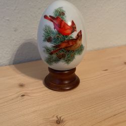 Vintage Avon Porcelain Collector Egg