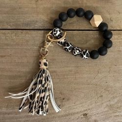 Wrislet Bangle Bracelet and Tassel Keychain with Clip just $3 xox