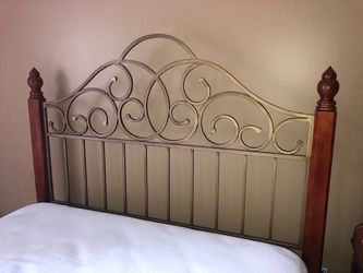 Headboard/Open Full/Queen Frame Metal/Solid Wooden Posts
