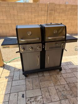 Charcoal and gas bbq grill