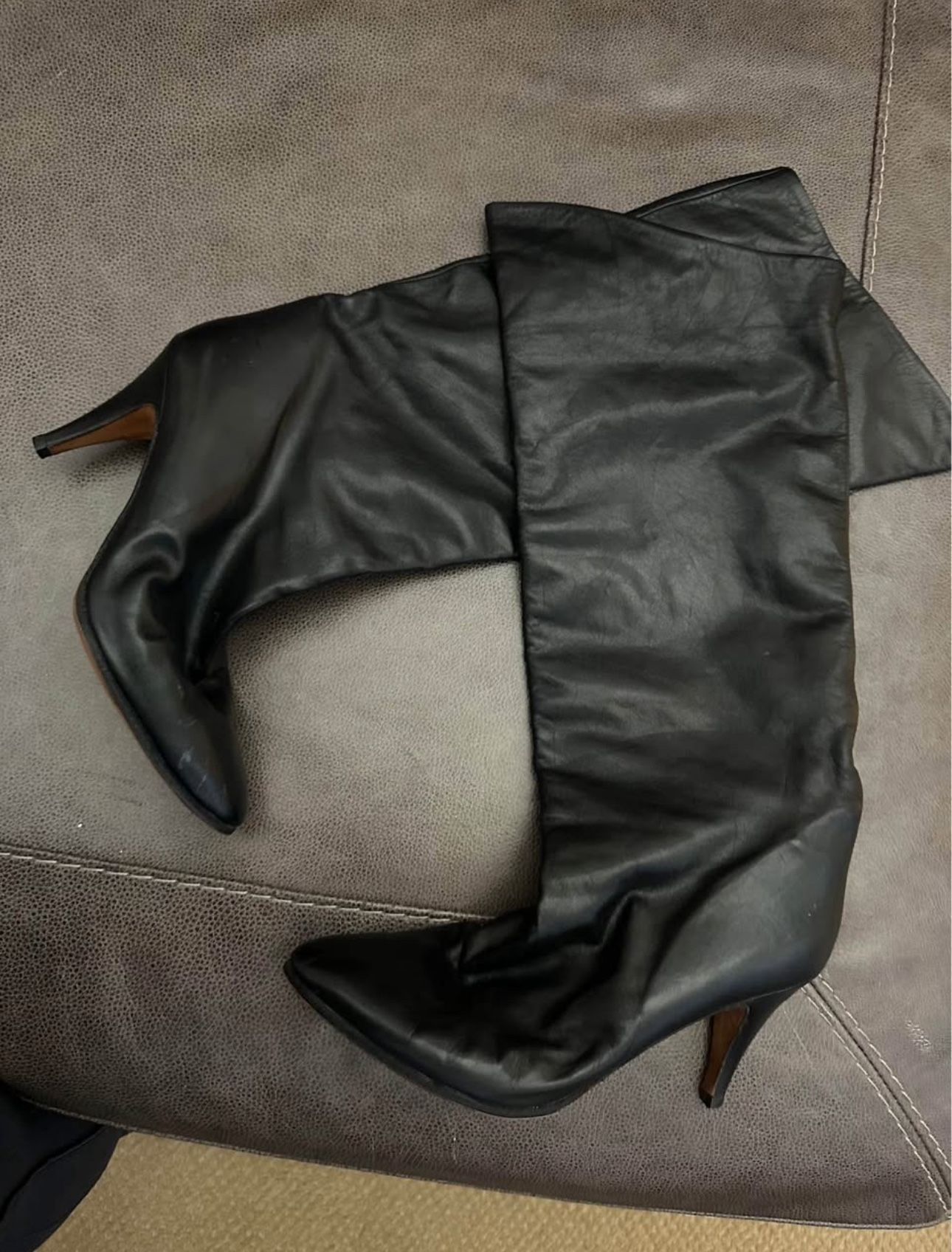 Black Leather Boots Size 8
