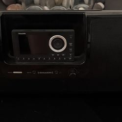 SiriusXM SXSD2 Portable Speaker Dock Audio System with SiriusXM SXEZR1V1 Onyx EZR Satellite Radio
