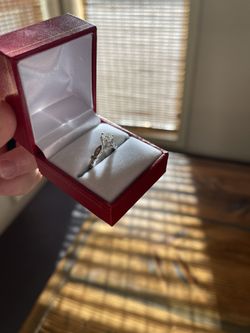 Half Carat Diamond with Platinum Silver Band