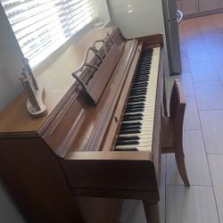 Piano Buenas Condisiones 