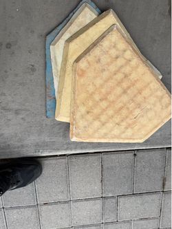 Home plates x4