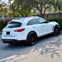 2009 Infiniti FX50- RIMS NOT INCLUDED