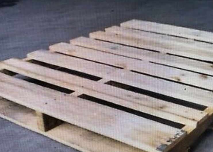 20 Free pallets