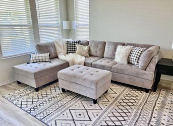 COSTCO Gray Chenille Sectional Couch And Ottoman 