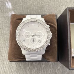 🌟 Michael Kors- White w/ Crystals 