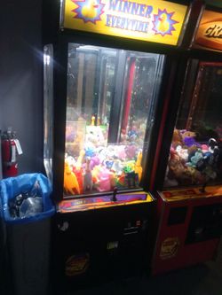 Ice Claw Machine