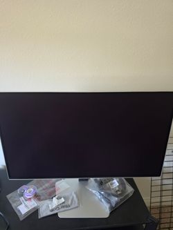 27-inch Samsung Odyssey OLED G60SD (360Hz QD-OLED)