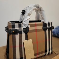 Burberry Purse