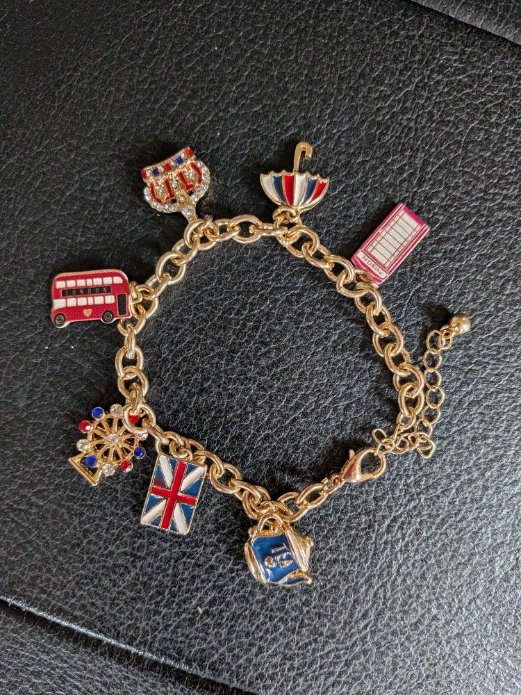 London Charm Bracelet