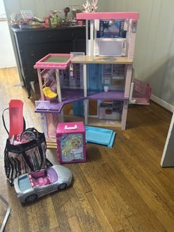 Barbie Dream house, Barbie Dolls and car