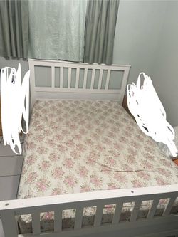 full size bed and mattress