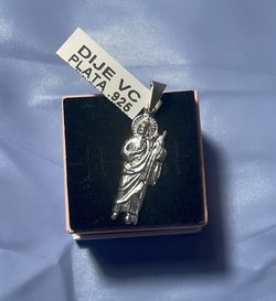 Religious pendant in 925 sterling silver. New, made in Mexico
