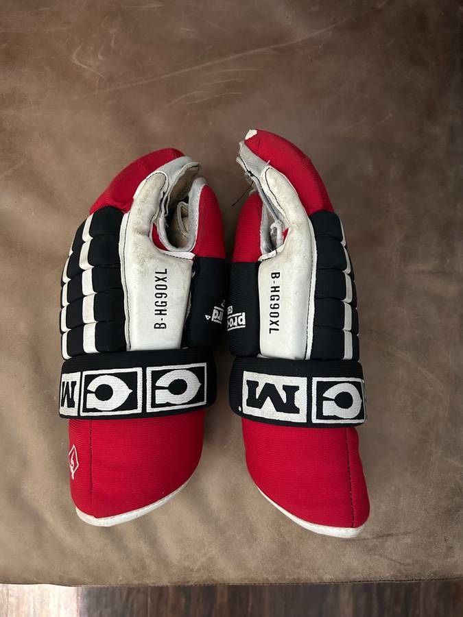 Hockey Gloves - Vintage CCM Pro Gard