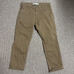 Levi Strauss Signature Men’s Business Casual Tan Khaki Pants