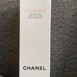 Chanel Gel Exfoliant 