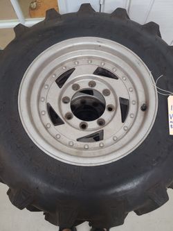  Aluminum 8 Lug Rims With Tires