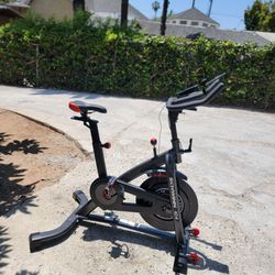New Schwinn IC4 Indoor Cycling Stationary Exercise Bike