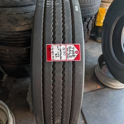 1 Michelin  275/80/22.5