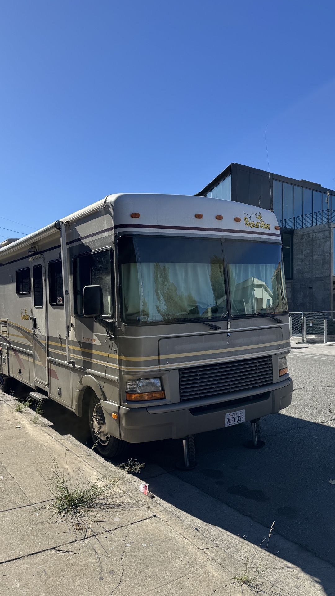 2000 Ford Motor Home