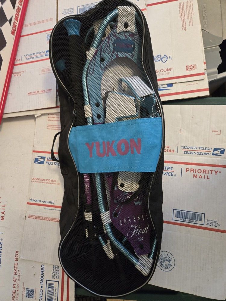 Yukon Advanced Fkoat 825 Snowshoes Open Box