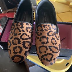 Women’s shoes