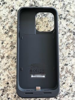 iPhone SE and morphine battery case