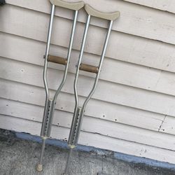 Crutches These Are Adjustable. They Do Not Have Any Pads On The Top, But You Can Use Towels Over Them.