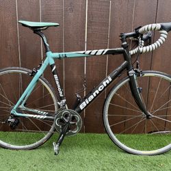 2015-2016 Bianchi 928 Carbon Road Bike - 57cm 