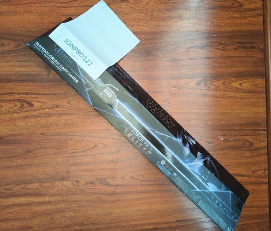 NEW Star Wars Black Series Mandalorian Darksaber Force FX Elite Light Sound Saber nice