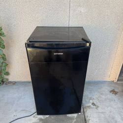 Upstreman Mini Fridge 