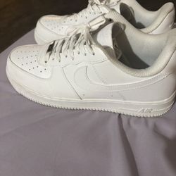Air Force 1 Size 10.5‼️