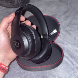 Beats Studio 2.0 Wired Over-Ear Headphone - Black