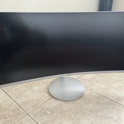 Samsung 34” Curved Monitor - Barely Used!