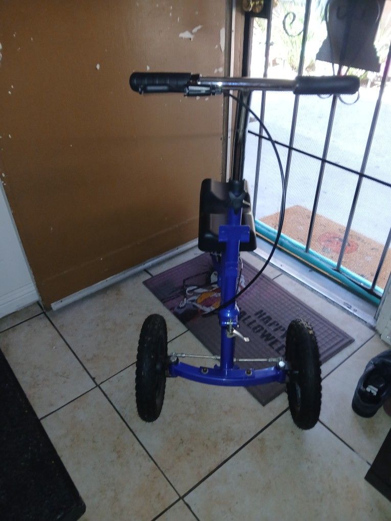 Knee Scooter